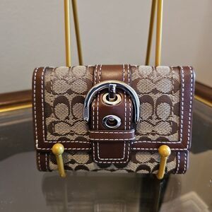 Vintage Coach Logo small wallet 3.5"x4 5"